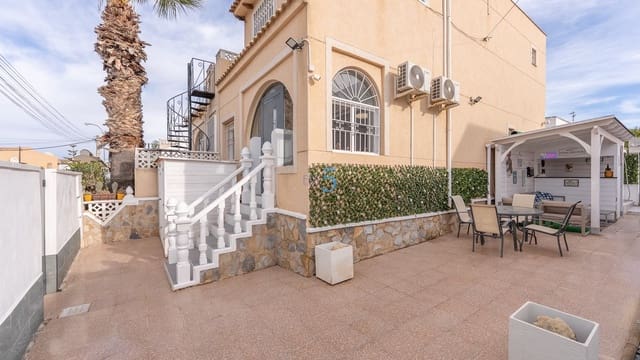 3 sovrum Semi-fristående Villa till salu i Benijófar med pool - 215 000 € (Ref: 9412860)