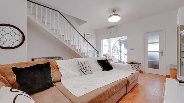 3 sovrum Semi-fristående Villa till salu i Benijófar med pool - 215 000 € (Ref: 9412860)