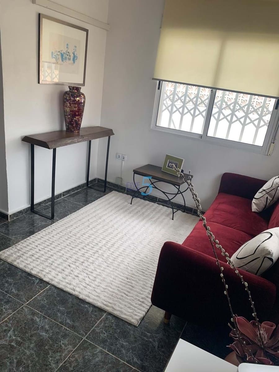 3 soveværelse Semi-Rækkehus til salg i Benijofar med swimmingpool - € 204.999 (Ref: 9412860)