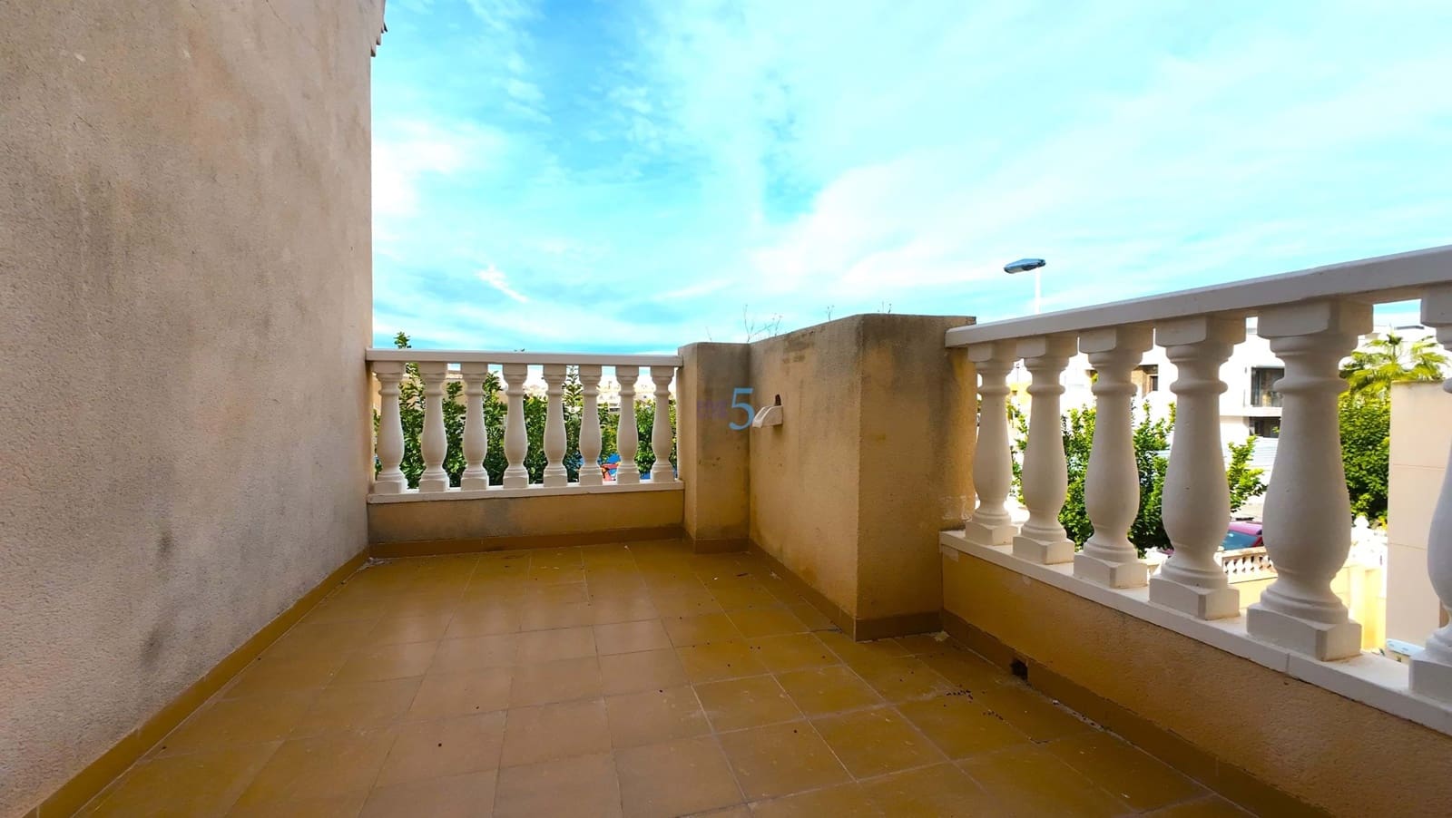 2 sypialnia Dom na sprzedaż w Torrevieja z basenem - 175 000 € (Ref: 9413232)