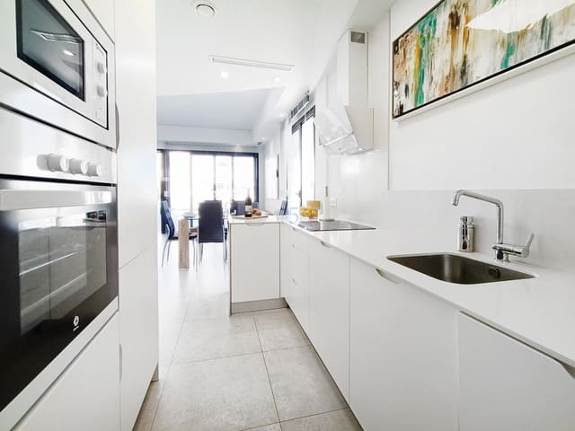 3 quarto Moradia para venda em Villamartin, Orihuela com piscina - 410 000 € (Ref: 9414839)