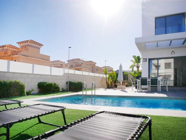 3 quarto Moradia para venda em Villamartin, Orihuela com piscina - 410 000 € (Ref: 9414839)