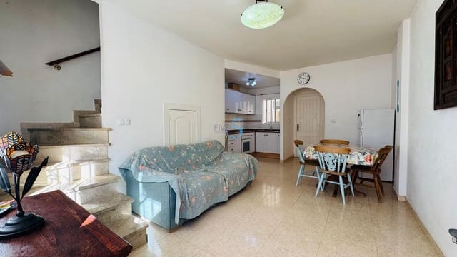 Casa de 2 habitaciones en Villamartin, Orihuela en venta con piscina - 179.900 € (Ref: 9414840)