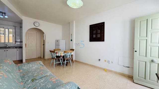 Casa de 2 habitaciones en Villamartin, Orihuela en venta con piscina - 179.900 € (Ref: 9414840)