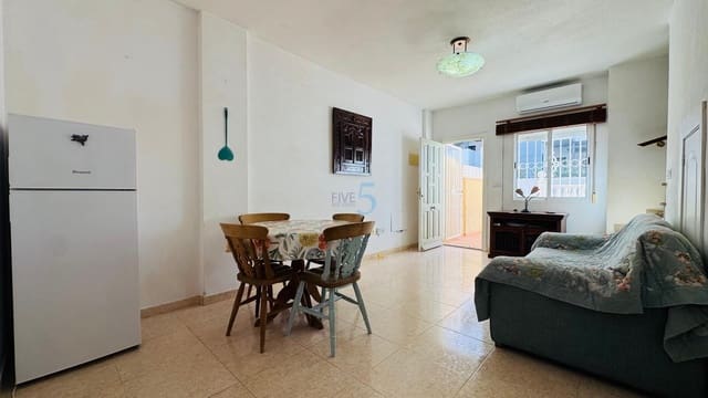 Casa de 2 habitaciones en Villamartin, Orihuela en venta con piscina - 179.900 € (Ref: 9414840)