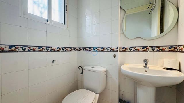 Casa de 2 habitaciones en Villamartin, Orihuela en venta con piscina - 179.900 € (Ref: 9414840)