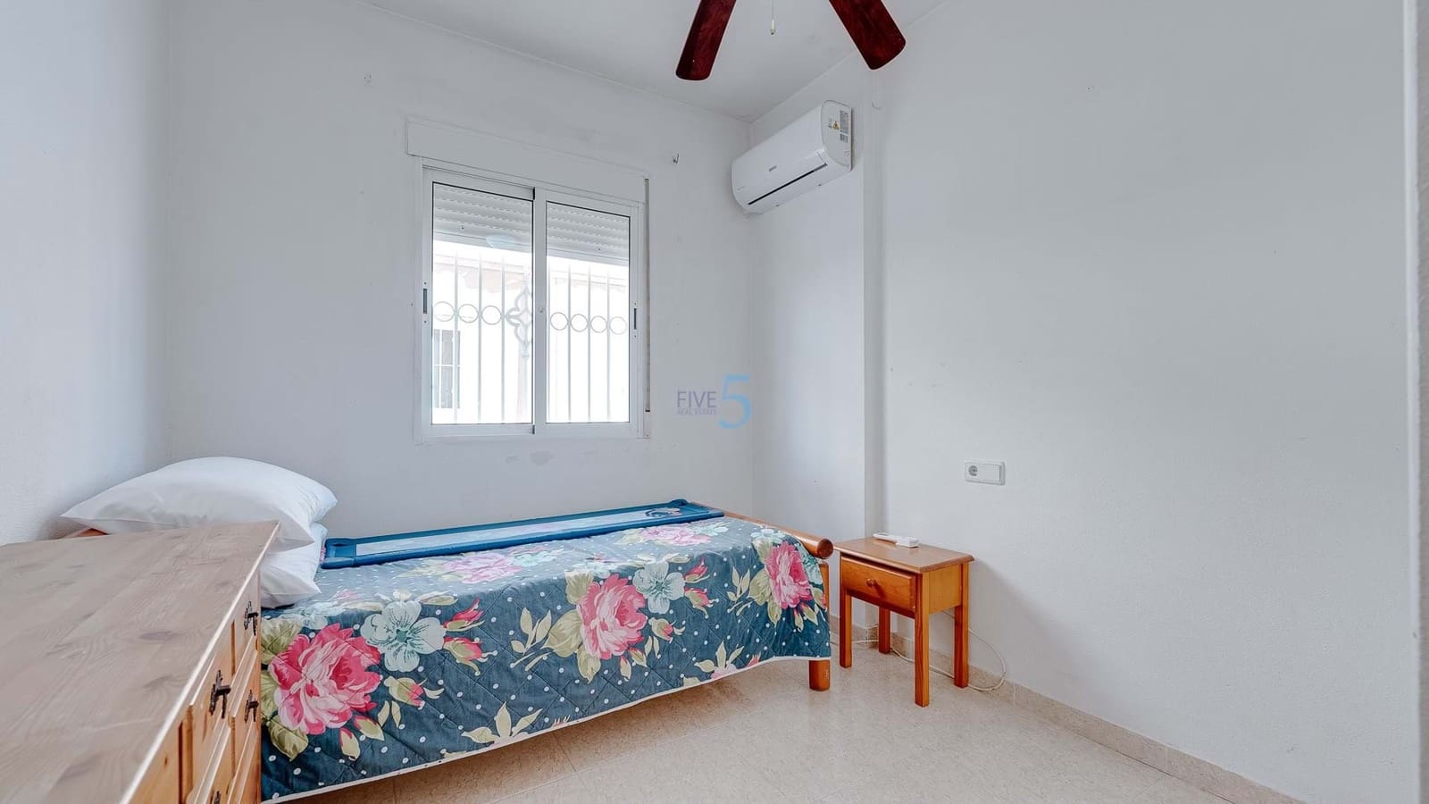 2 makuuhuone Omakotitalo myytävänä paikassa Villamartin mukana uima-altaan - 179 900 € (Ref: 9414840)