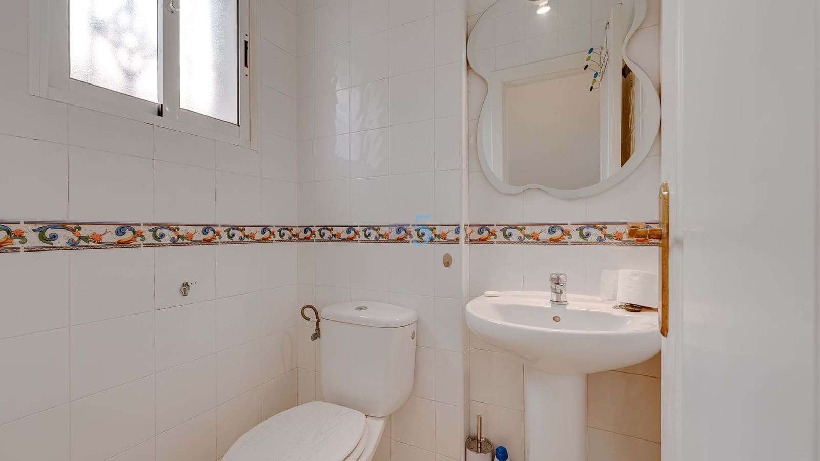 2 makuuhuone Omakotitalo myytävänä paikassa Villamartin mukana uima-altaan - 179 900 € (Ref: 9414840)