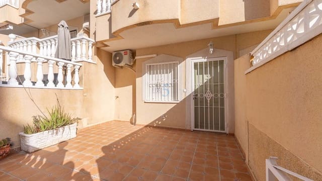 2 sovrum Hus till salu i Villamartin, Orihuela med pool - 179 900 € (Ref: 9414840)