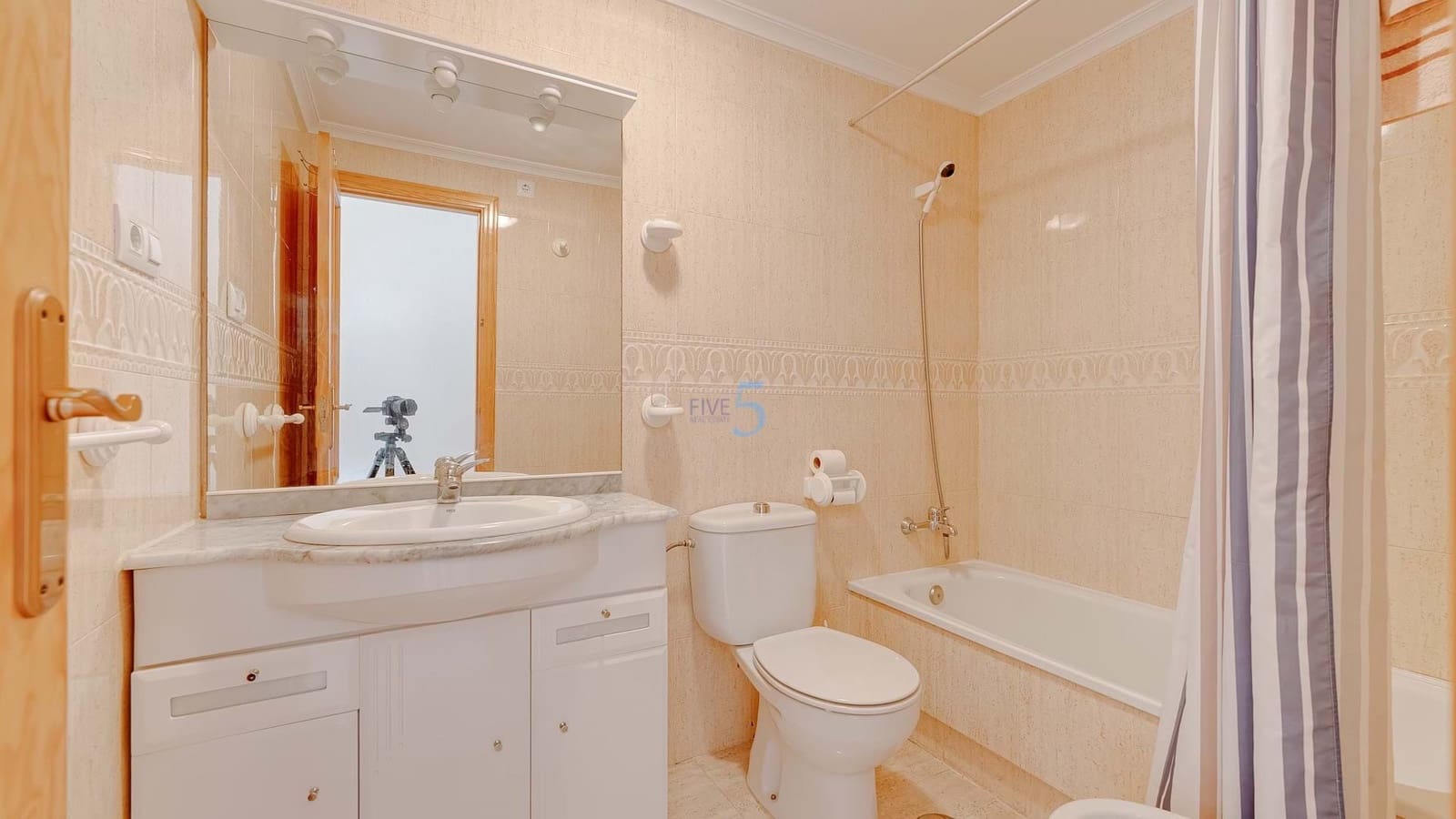 2 soverom Leilighet til salgs i Playa Flamenca med svømmebasseng - € 199 999 (Ref: 9415592)