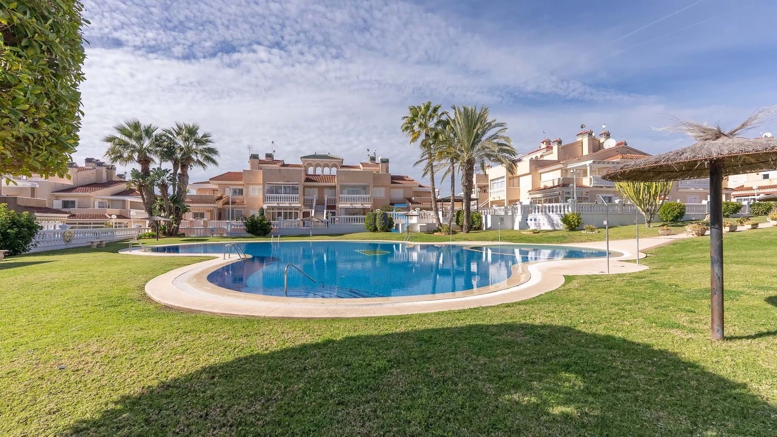 2 soverom Leilighet til salgs i Playa Flamenca med svømmebasseng - € 199 999 (Ref: 9415592)