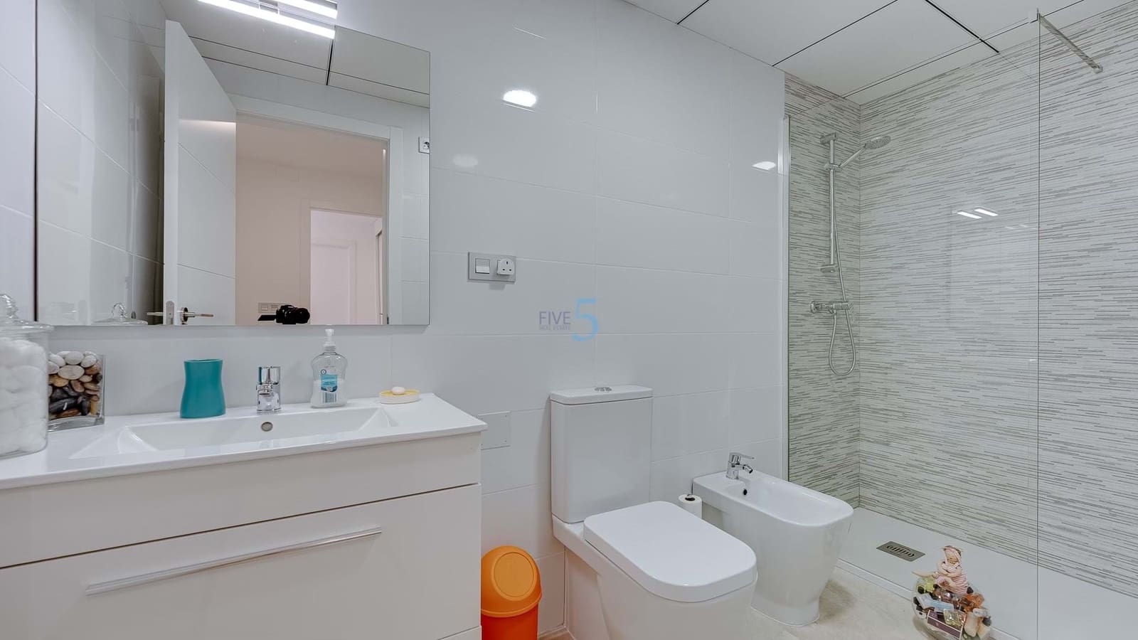 3 quarto Apartamento para venda em Villamartin com piscina garagem - 320 000 € (Ref: 9415593)