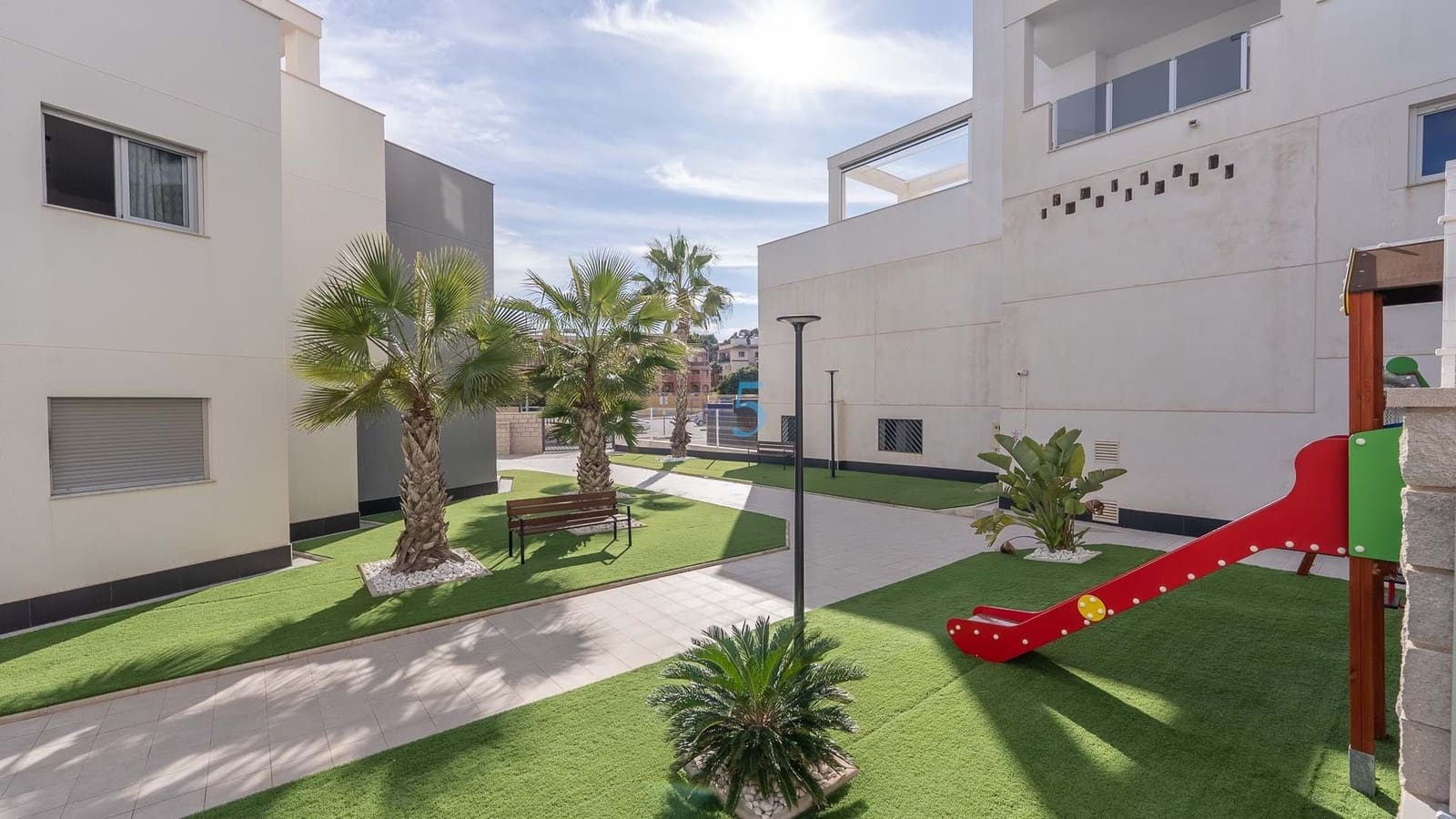 3 quarto Apartamento para venda em Villamartin com piscina garagem - 320 000 € (Ref: 9415593)