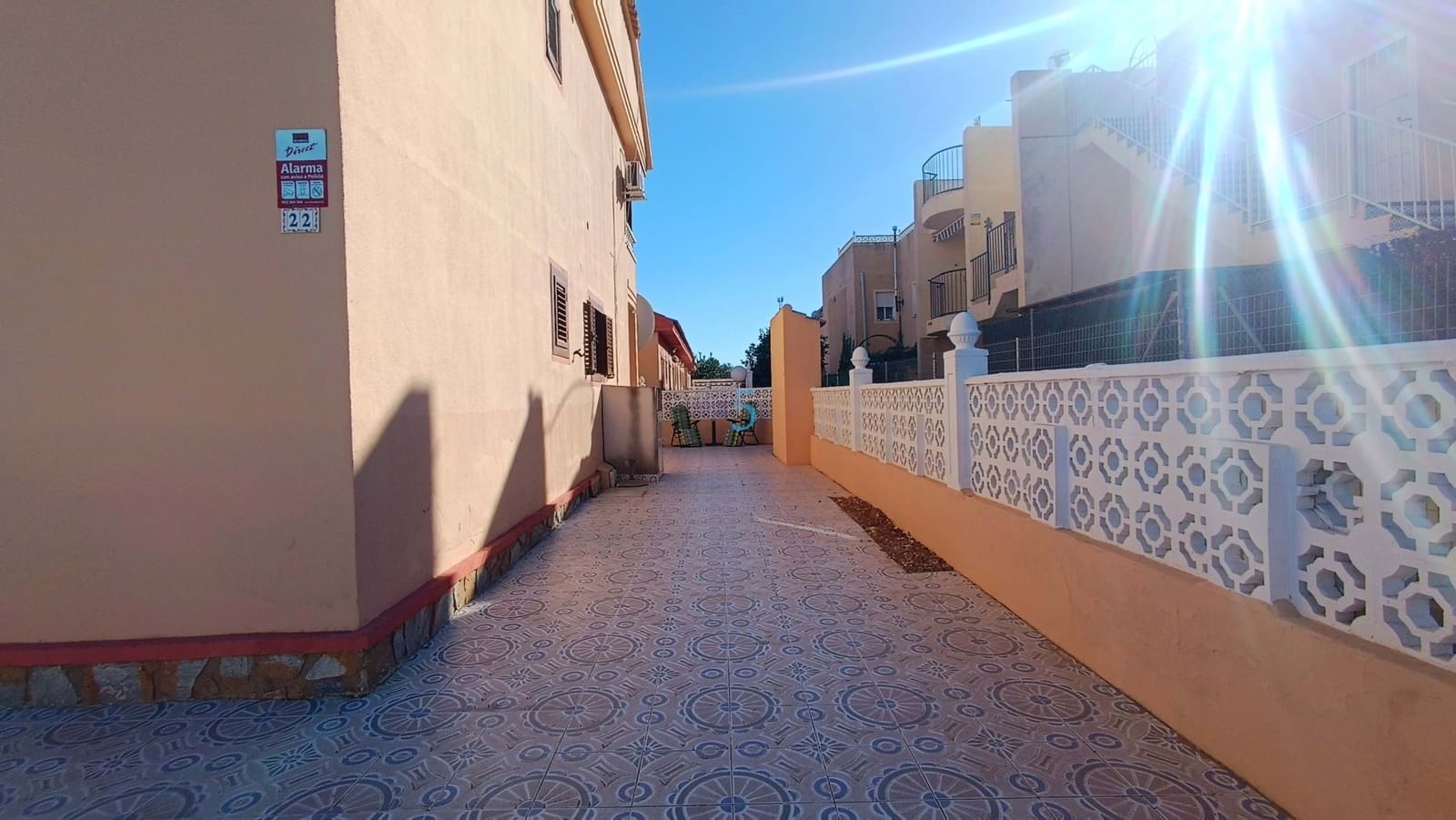 3 bedroom Apartment for sale in Torrevieja with pool - € 149,950 (Ref: 9415596)