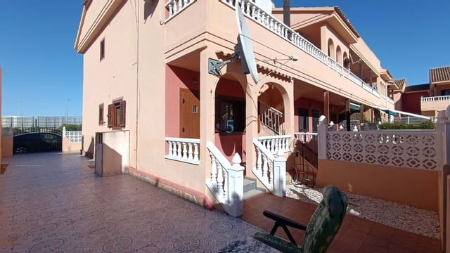 3 bedroom Apartment for sale in Torrevieja with pool - € 149,950 (Ref: 9415596)