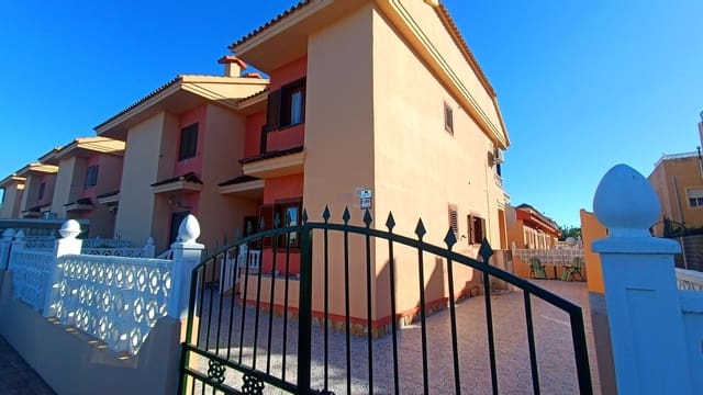 3 bedroom Apartment for sale in Torrevieja with pool - € 149,950 (Ref: 9415596)