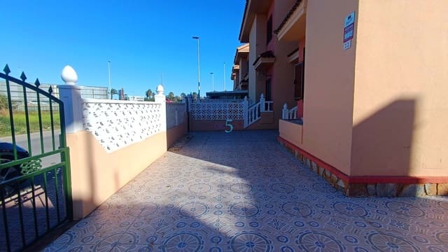 3 bedroom Apartment for sale in Torrevieja with pool - € 149,950 (Ref: 9415596)