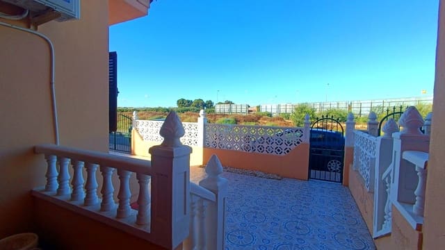 3 bedroom Apartment for sale in Torrevieja with pool - € 149,950 (Ref: 9415596)