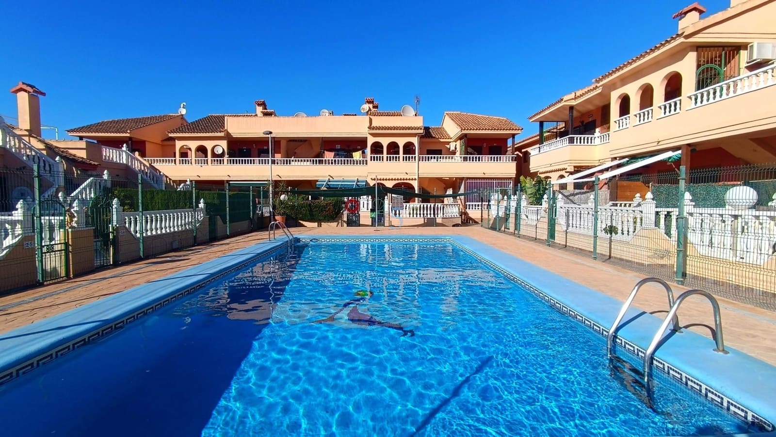 3 bedroom Apartment for sale in Torrevieja with pool - € 149,950 (Ref: 9415596)