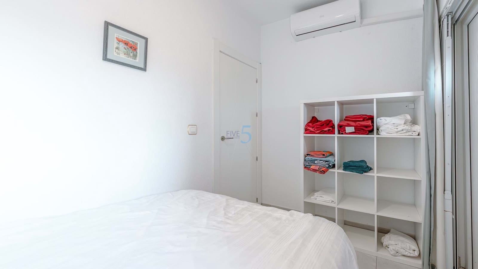 3 bedroom Apartment for sale in Torrevieja with pool - € 149,950 (Ref: 9415596)