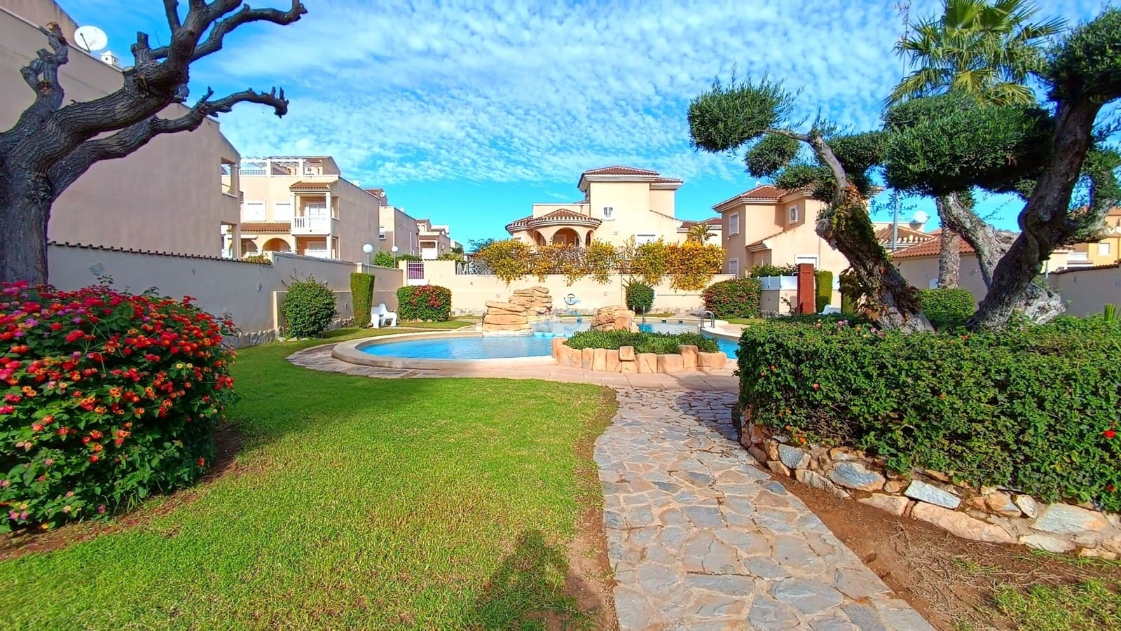 4 sovrum Hus till salu i Ciudad Quesada med pool garage - 239 995 € (Ref: 9426714)