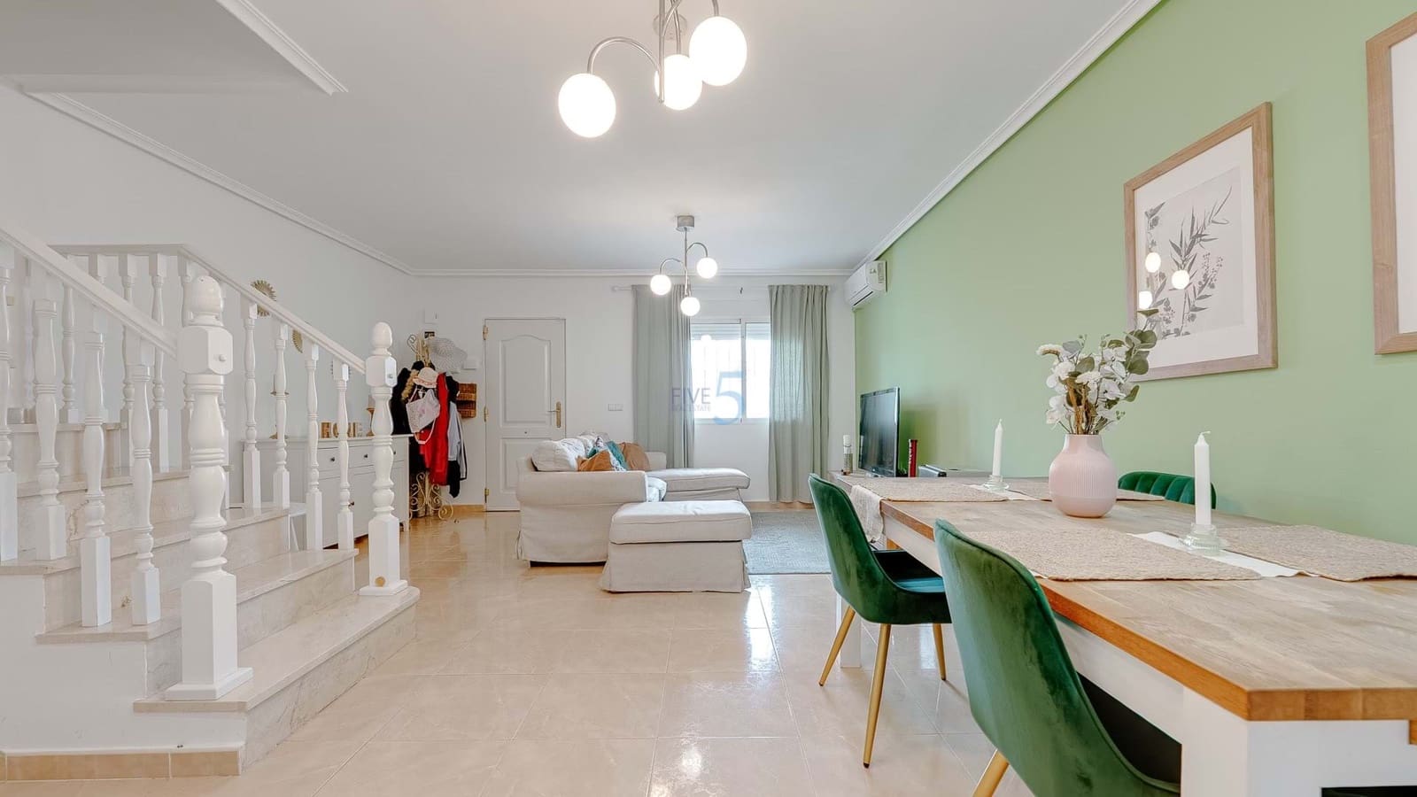 4 quarto Casa em Banda para venda em Ciudad Quesada com piscina garagem - 239 995 € (Ref: 9426714)