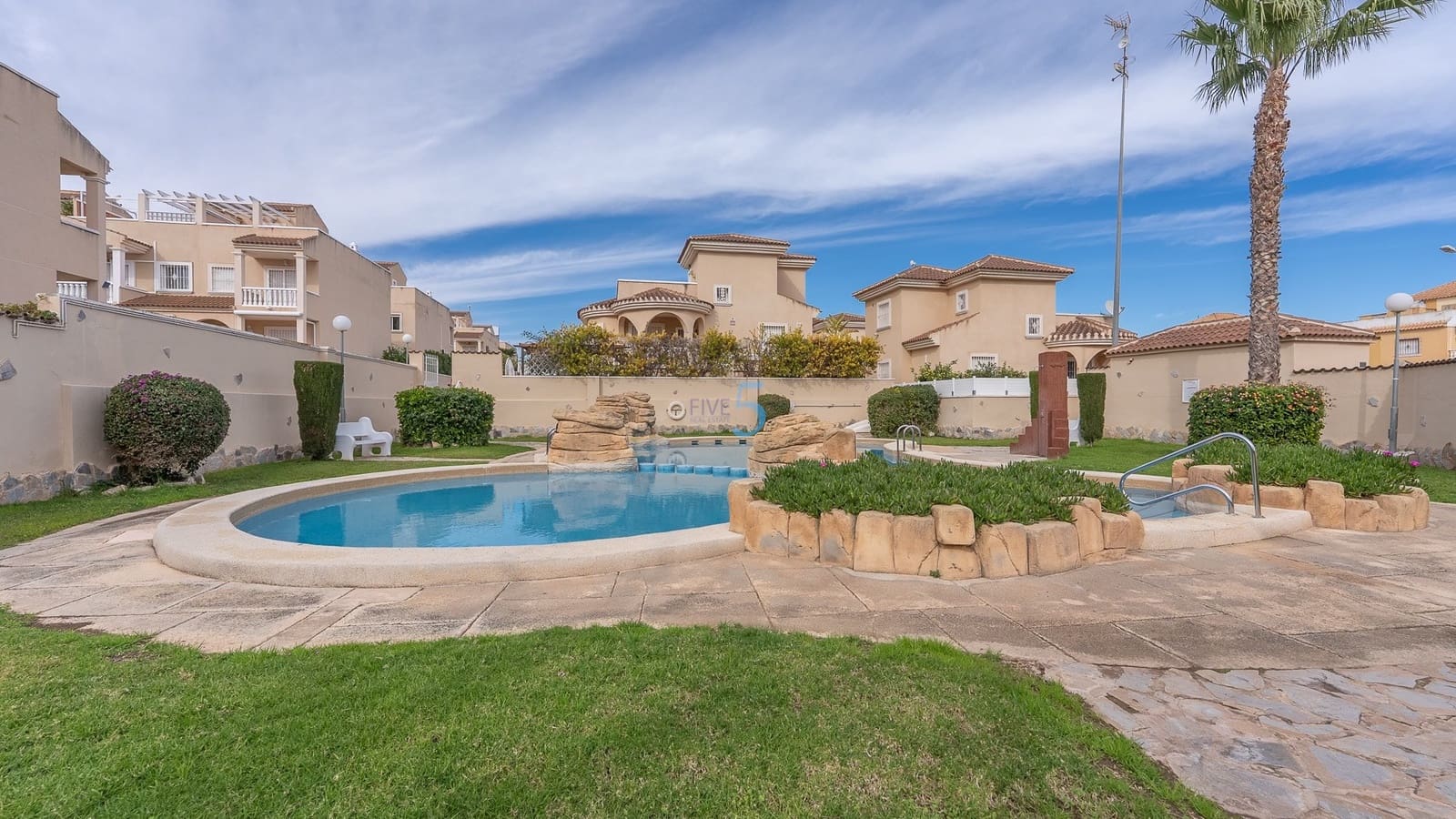 4 quarto Casa em Banda para venda em Ciudad Quesada com piscina garagem - 239 995 € (Ref: 9426714)