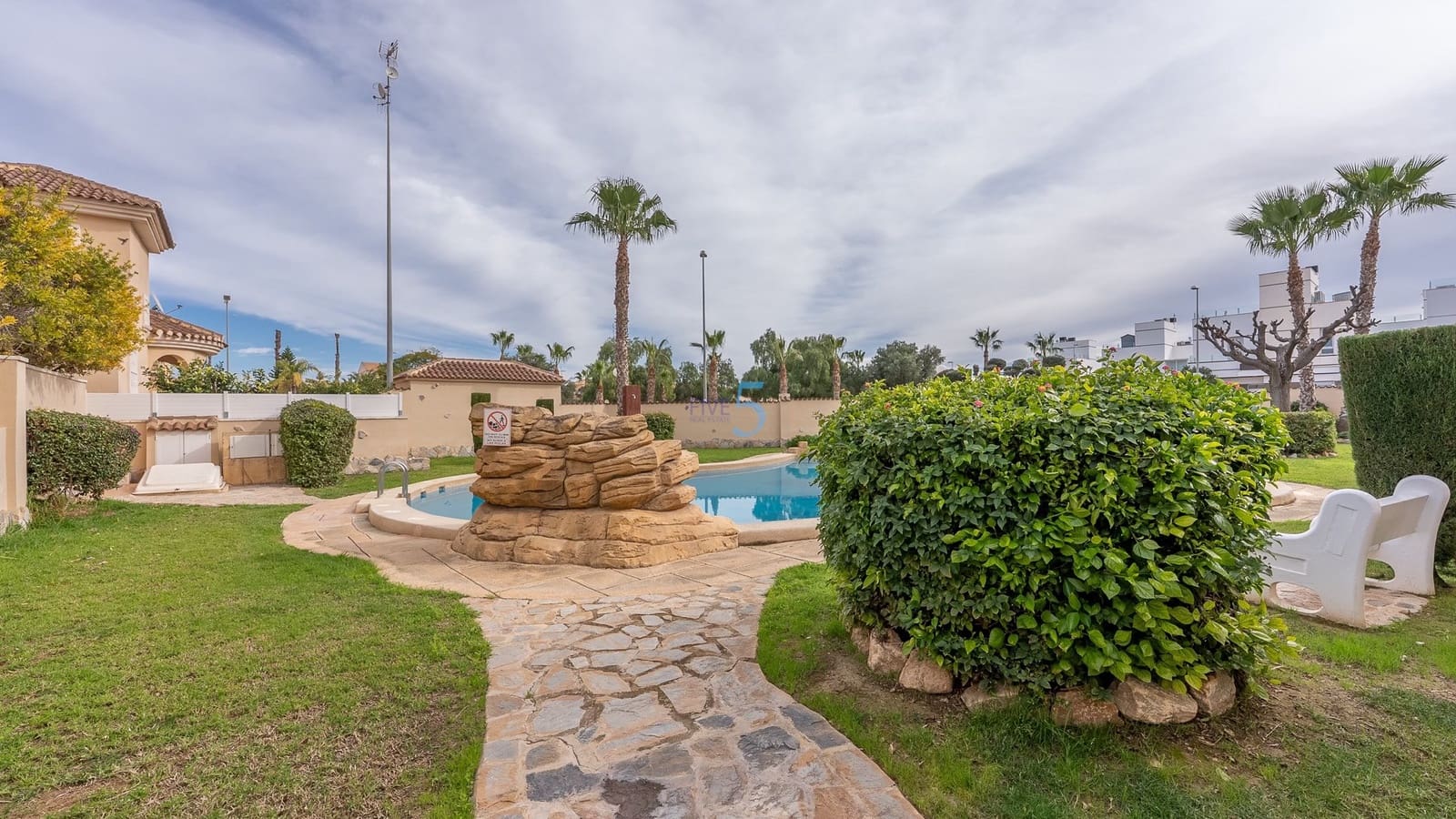 4 quarto Casa em Banda para venda em Ciudad Quesada com piscina garagem - 239 995 € (Ref: 9426714)