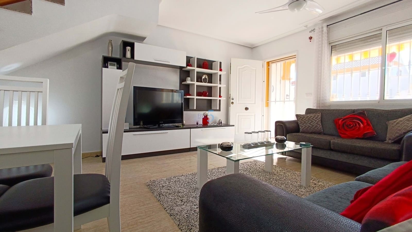 3 sovrum Hus till salu i Daya Nueva med pool - 150 000 € (Ref: 9428923)