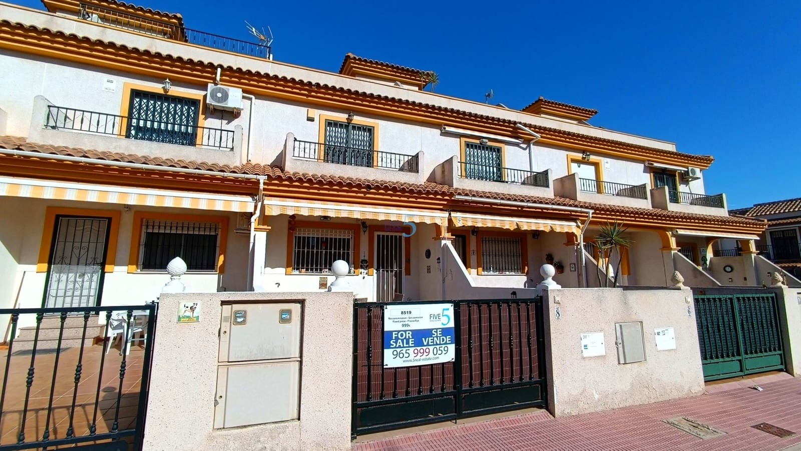 3 sovrum Hus till salu i Daya Nueva med pool - 150 000 € (Ref: 9428923)