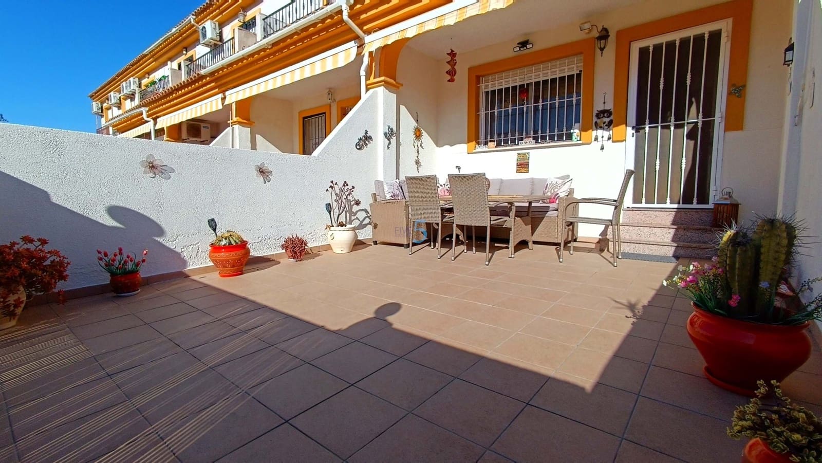 3 sovrum Hus till salu i Daya Nueva med pool - 150 000 € (Ref: 9428923)