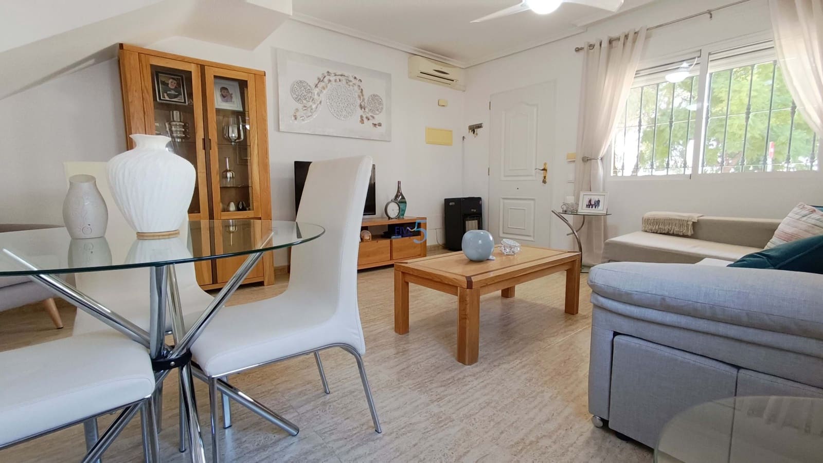 3 chambre Villa/Maison Semi-Mitoyenne à vendre à Daya Nueva avec piscine - 150 000 € (Ref: 9429532)
