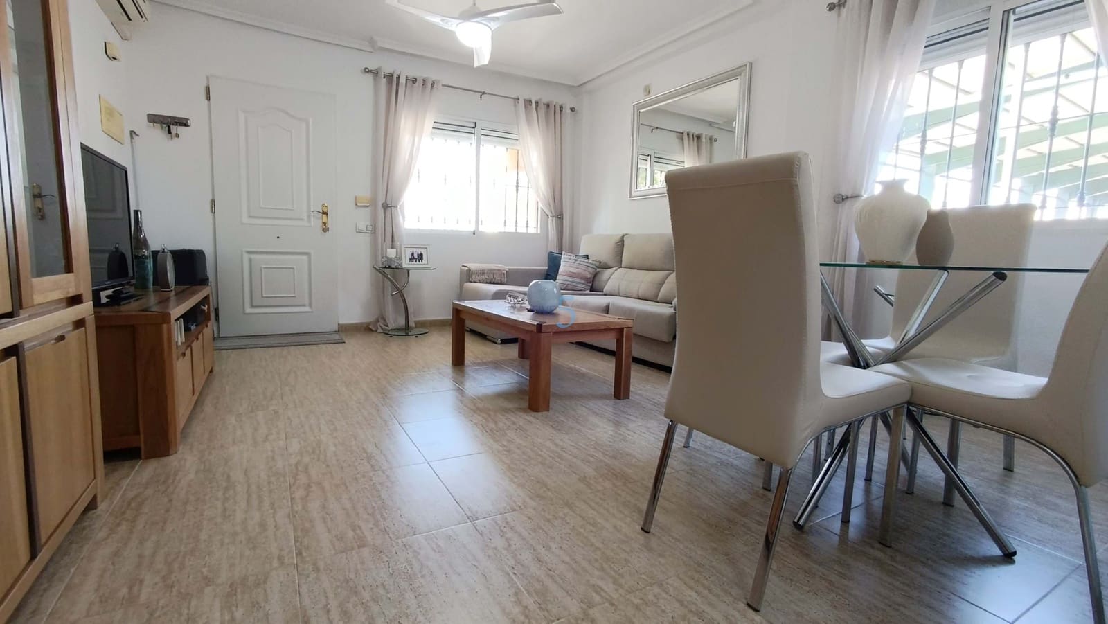 3 chambre Villa/Maison Semi-Mitoyenne à vendre à Daya Nueva avec piscine - 150 000 € (Ref: 9429532)
