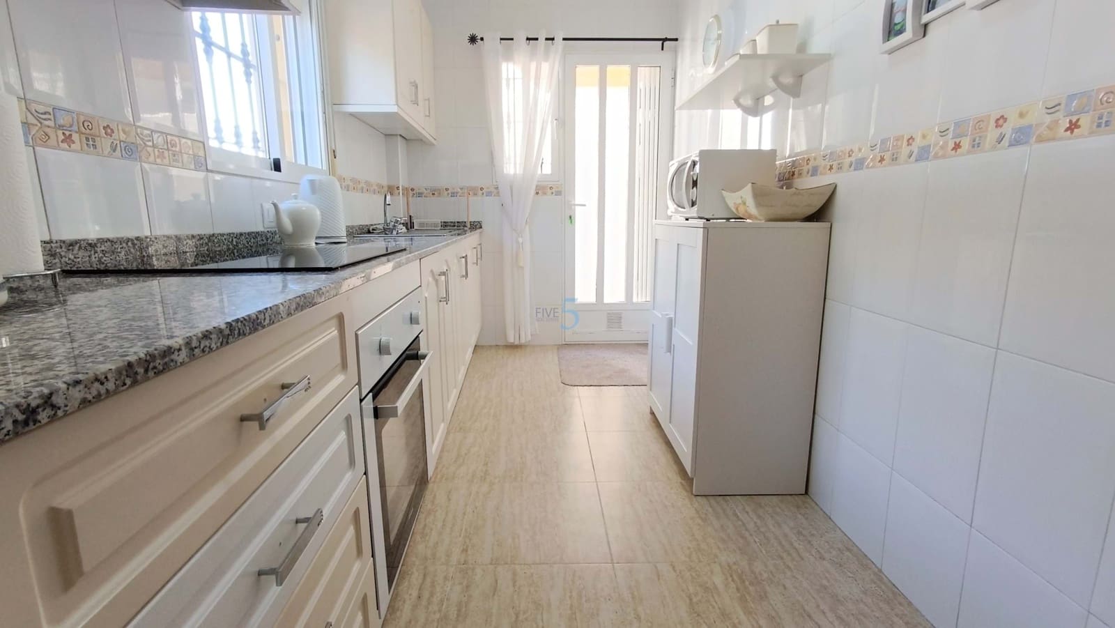 3 chambre Villa/Maison Semi-Mitoyenne à vendre à Daya Nueva avec piscine - 150 000 € (Ref: 9429532)