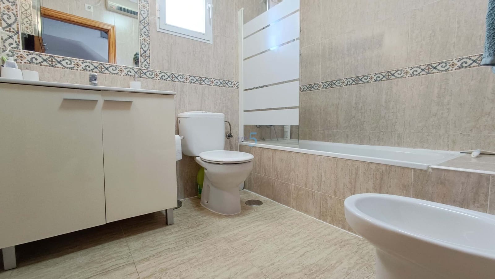 3 chambre Villa/Maison Semi-Mitoyenne à vendre à Daya Nueva avec piscine - 150 000 € (Ref: 9429532)