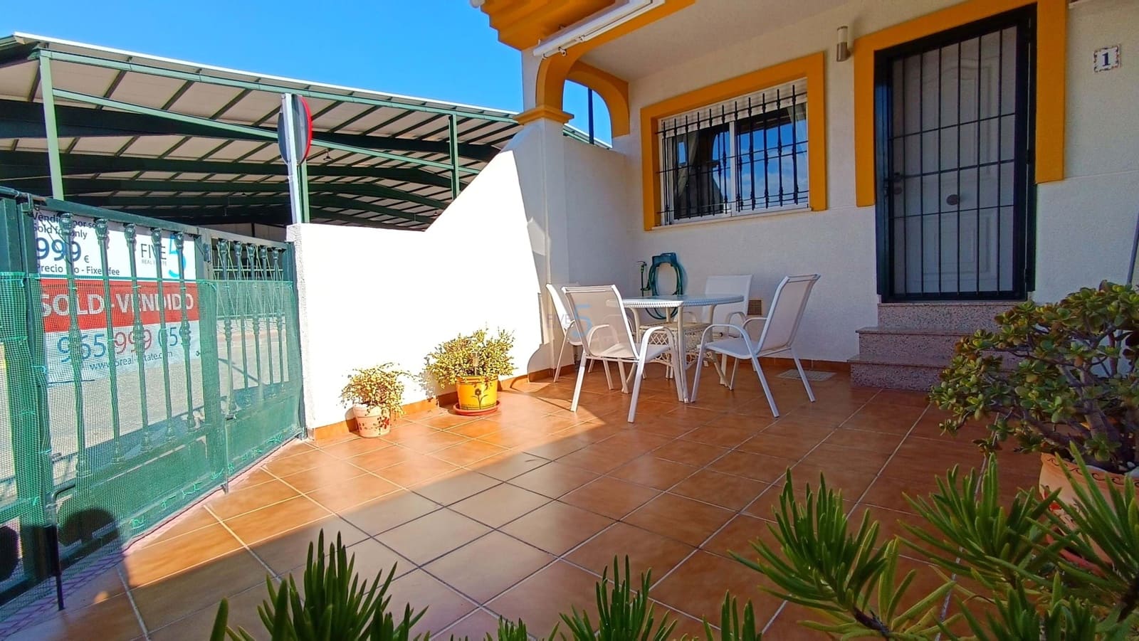 3 chambre Villa/Maison Semi-Mitoyenne à vendre à Daya Nueva avec piscine - 150 000 € (Ref: 9429532)