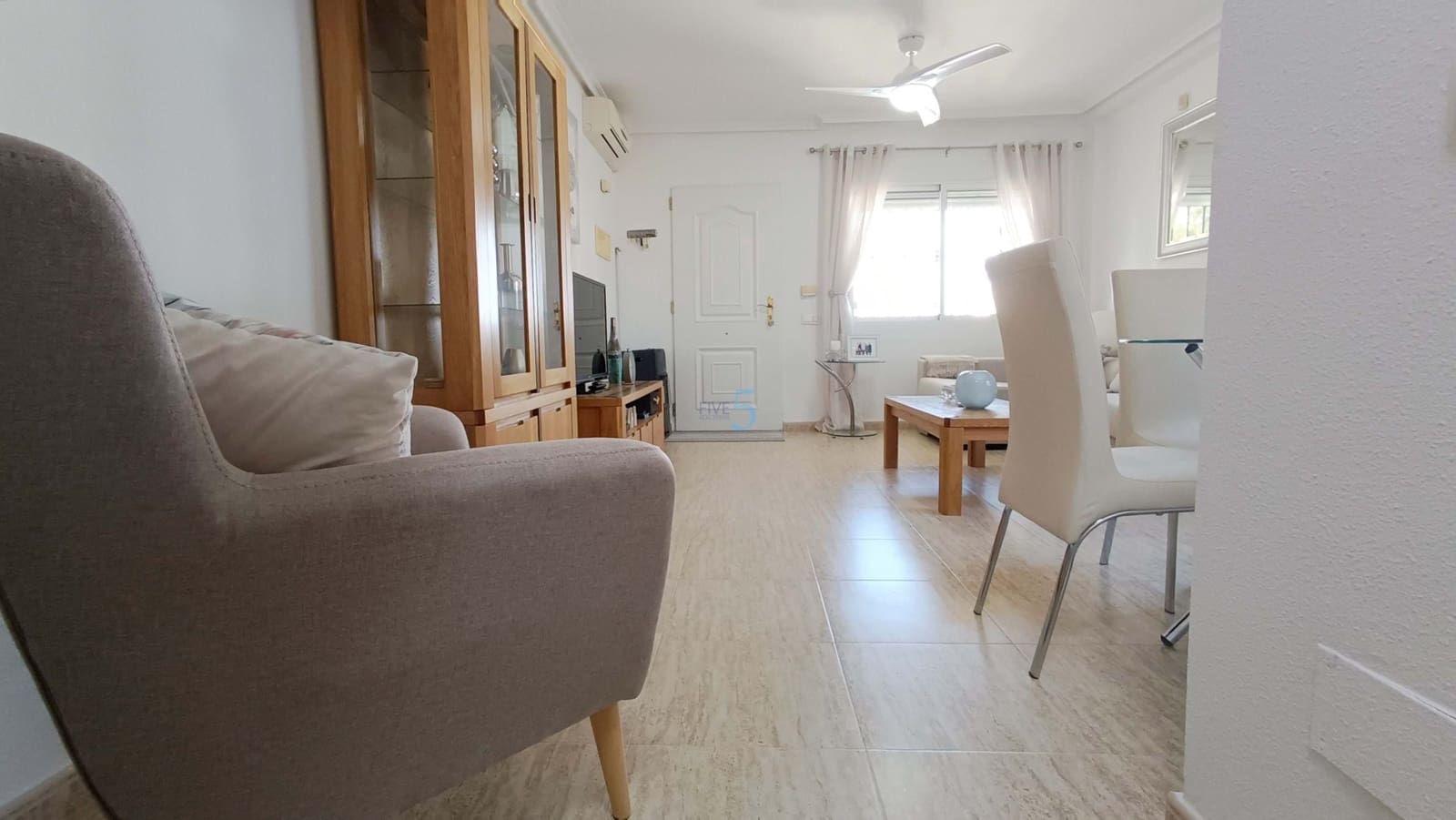 3 chambre Villa/Maison Semi-Mitoyenne à vendre à Daya Nueva avec piscine - 150 000 € (Ref: 9429532)