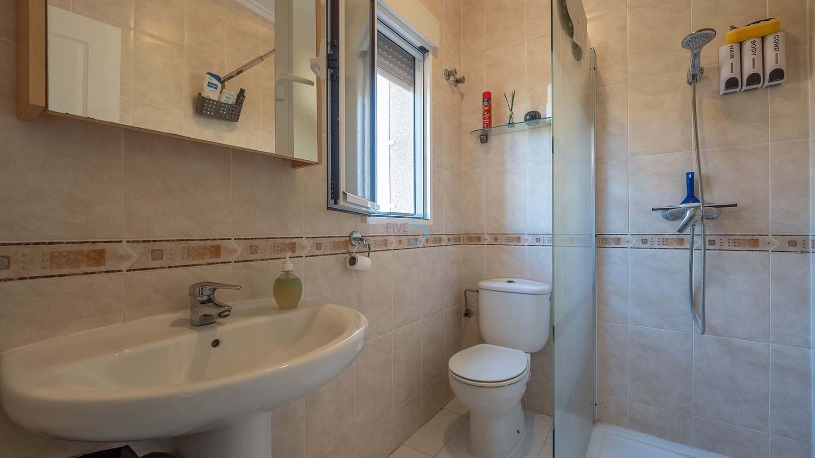 2 makuuhuone Huvila myytävänä paikassa Rojales mukana uima-altaan - 265 000 € (Ref: 9429533)