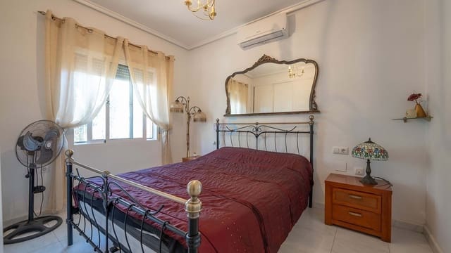 2 makuuhuone Huvila myytävänä paikassa Rojales mukana uima-altaan - 265 000 € (Ref: 9429533)