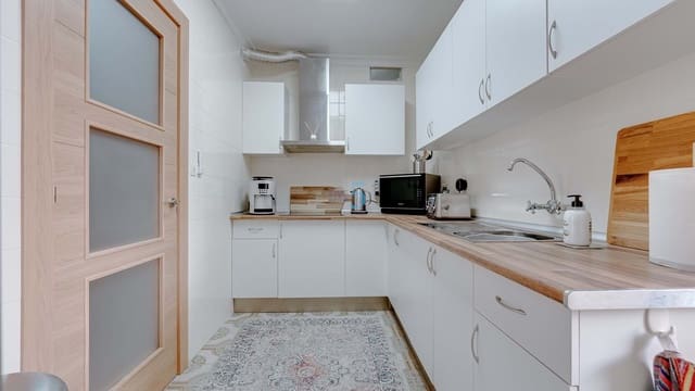 3 makuuhuone Huoneisto myytävänä paikassa Lo Pagan, San Pedro del Pinatar mukana 
autotalli - 175 000 € (Ref: 9442030)