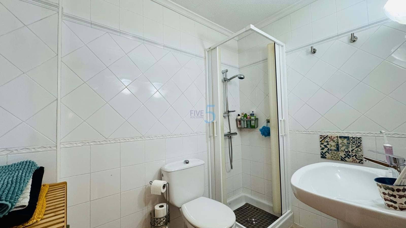 3 bedroom Apartment for sale in Almoradi - € 125,000 (Ref: 9444924)