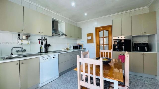 3 bedroom Apartment for sale in Almoradí - € 125,000 (Ref: 9444924)