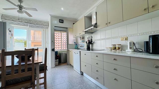 3 bedroom Apartment for sale in Almoradí - € 125,000 (Ref: 9444924)