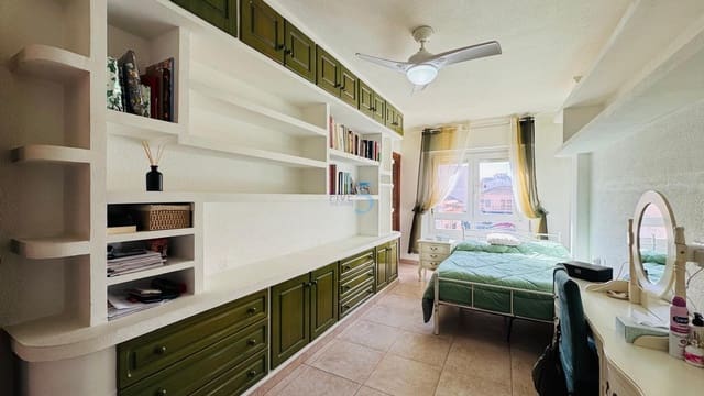 3 bedroom Apartment for sale in Almoradí - € 125,000 (Ref: 9444924)