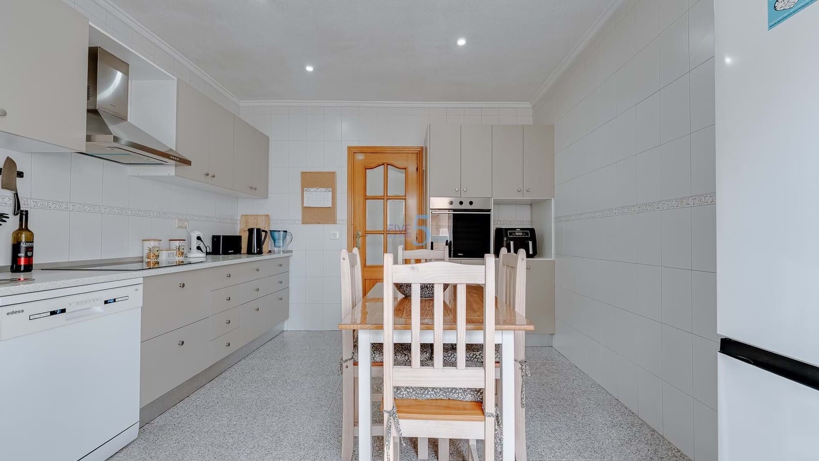 3 bedroom Apartment for sale in Almoradi - € 125,000 (Ref: 9444924)