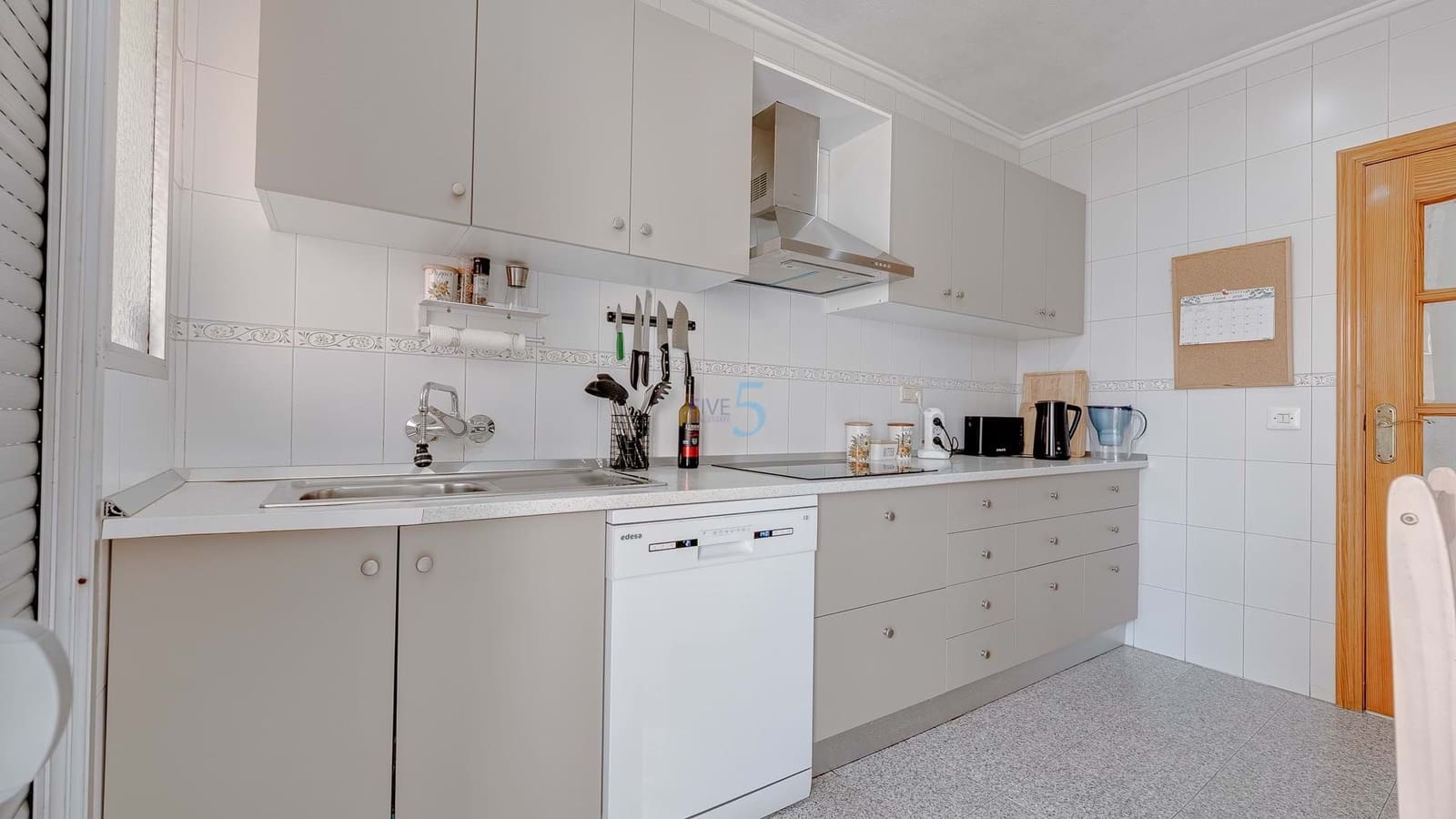 3 bedroom Apartment for sale in Almoradi - € 125,000 (Ref: 9444924)