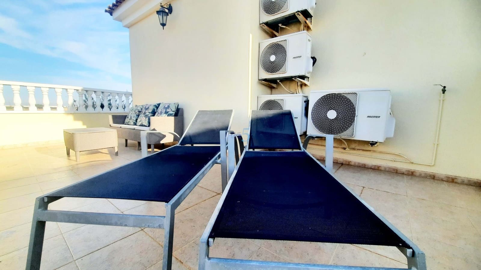 3 quarto Moradia para venda em Los Alcazares com piscina garagem - 329 999 € (Ref: 9446684)