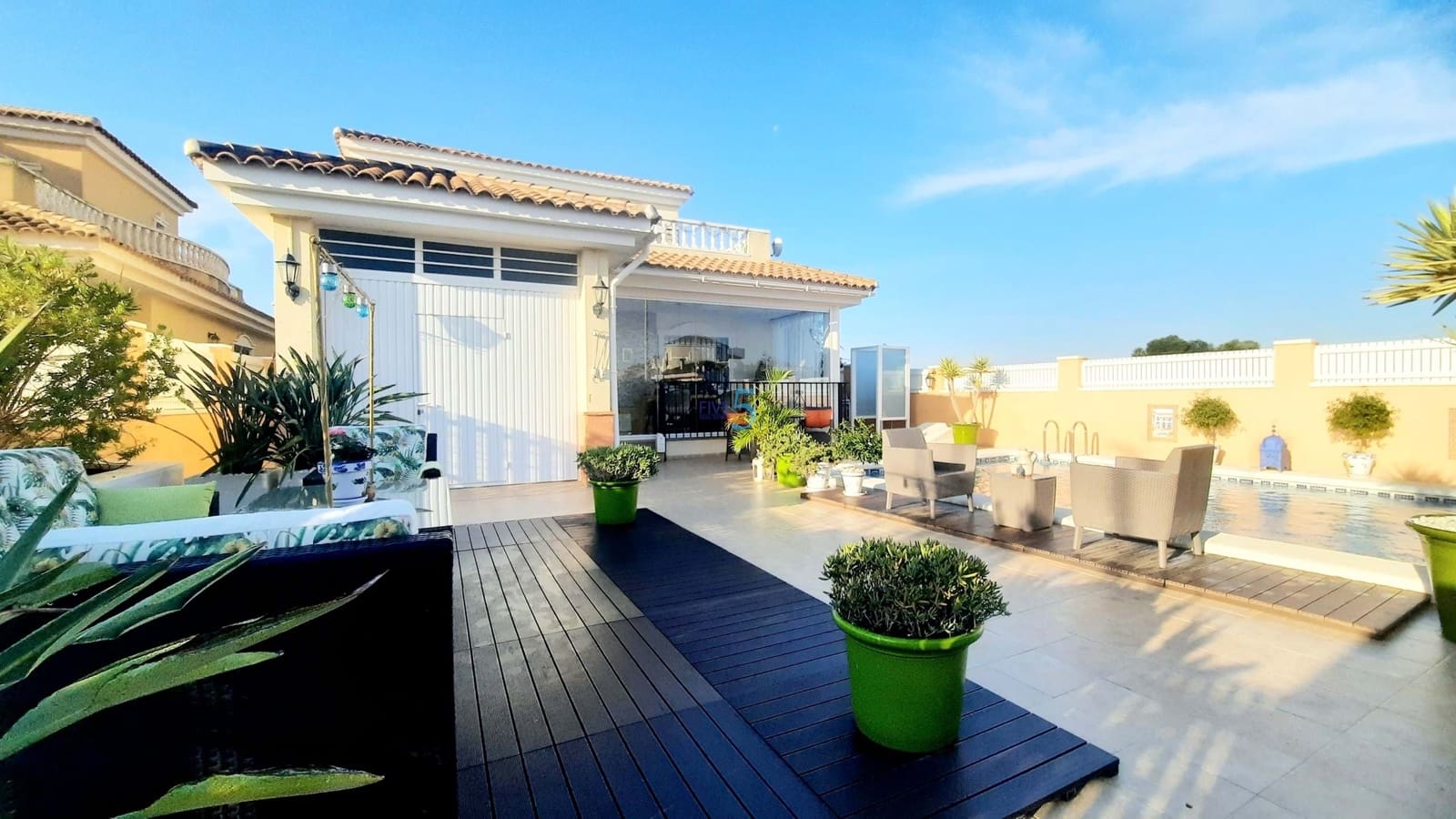 3 quarto Moradia para venda em Los Alcazares com piscina garagem - 329 999 € (Ref: 9446684)