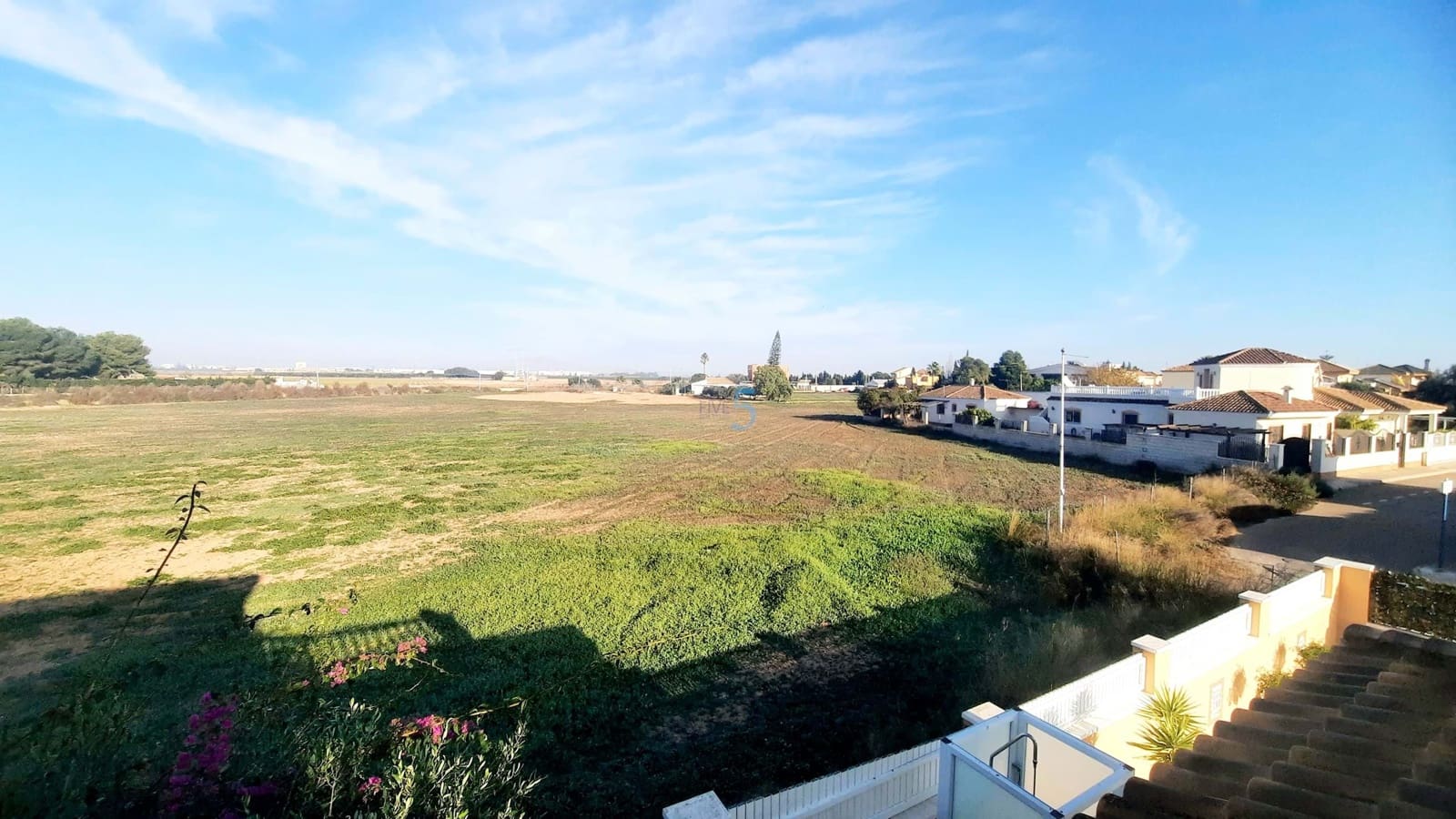 3 quarto Moradia para venda em Los Alcazares com piscina garagem - 329 999 € (Ref: 9446684)