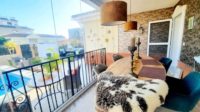 3 quarto Moradia para venda em Los Alcázares com piscina garagem - 329 999 € (Ref: 9446684)